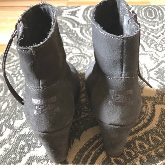 Toms Gray Wedge Boots Size 8 - Picture 2 of 5